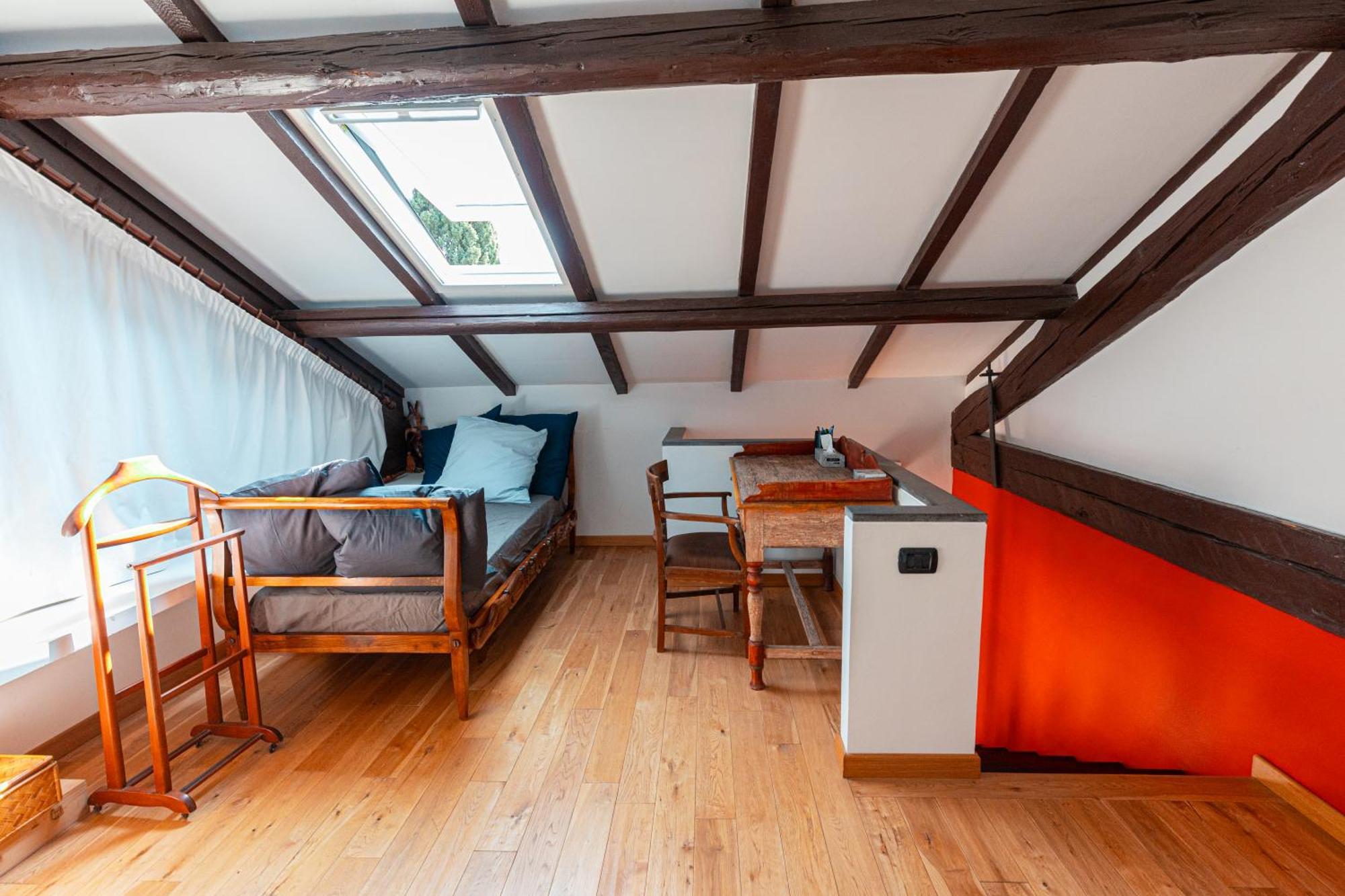 Dehon Apartment Rome