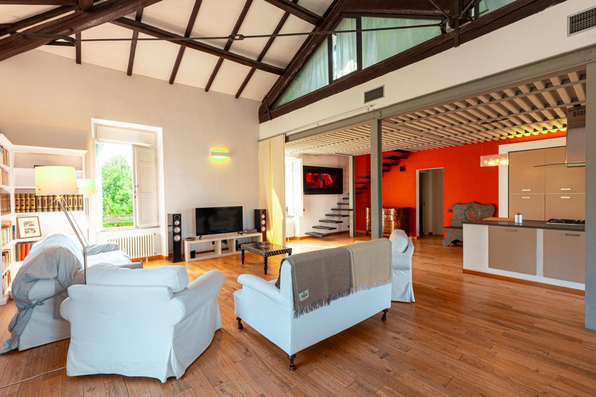 Dehon Apartment Rome