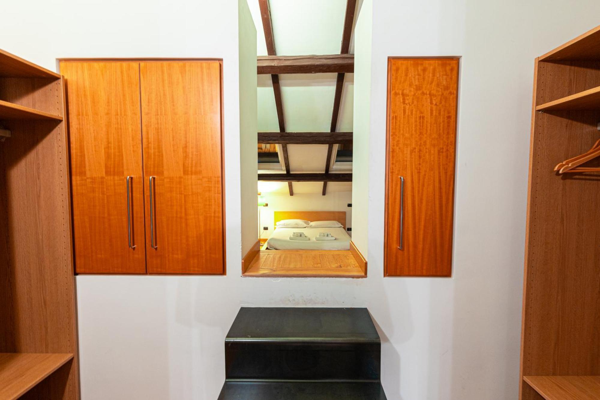 Dehon Apartment Rome