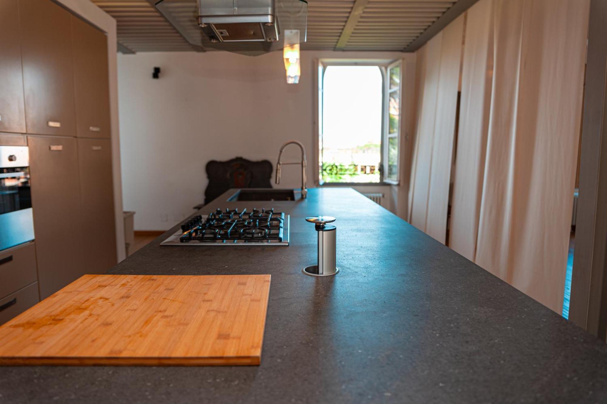 Dehon Apartment *